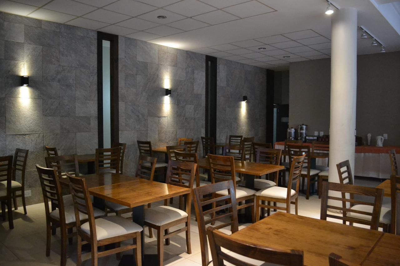 Hotel Los Condores 우스파야타 외부 사진